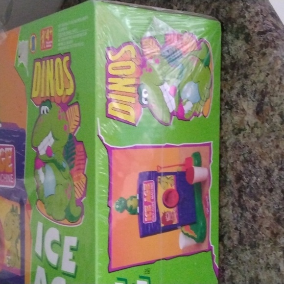 Vintage Lanard Ice Age Sno-Cone Machine, 1995. - Picture 6 of 16